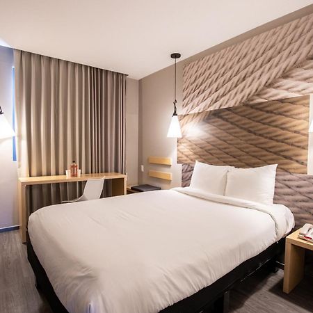 ibis Tijuana Exterior foto