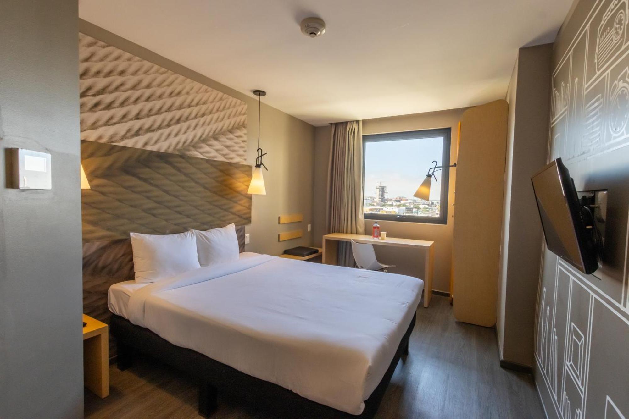 ibis Tijuana Exterior foto
