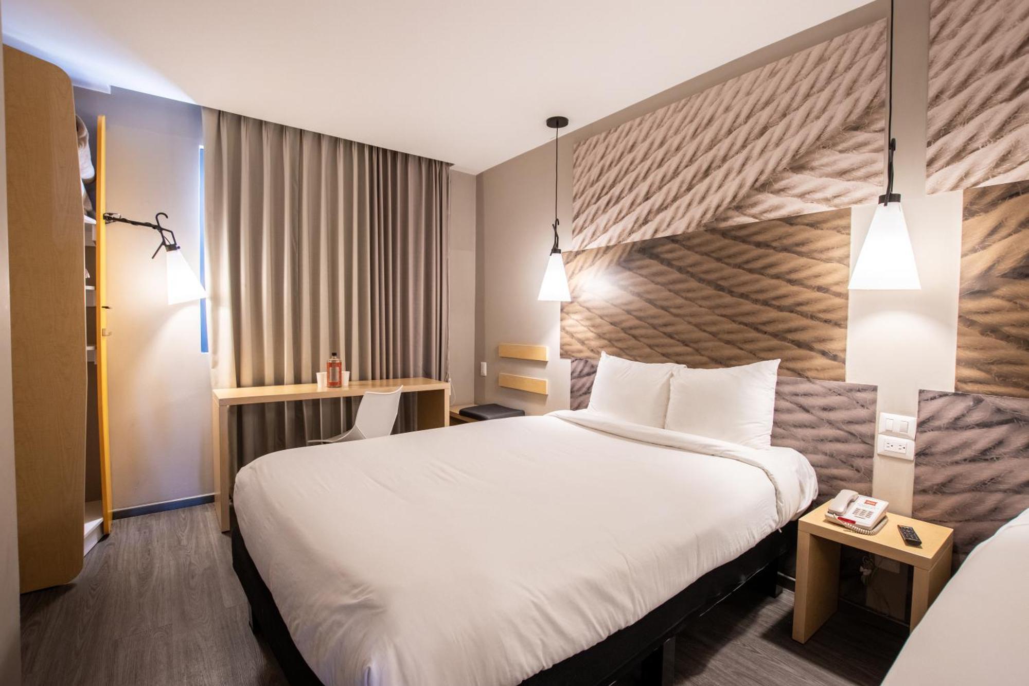 ibis Tijuana Exterior foto