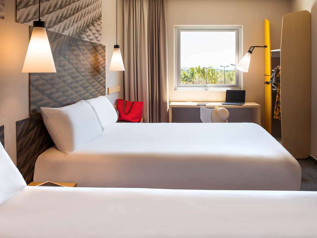 ibis Tijuana Quarto foto